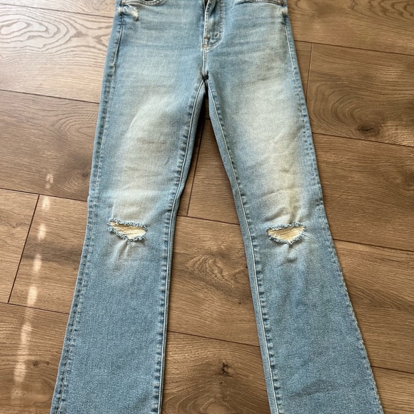 Mother denim, ankle fray, never worn. Size 25 - Picture 3 of 4